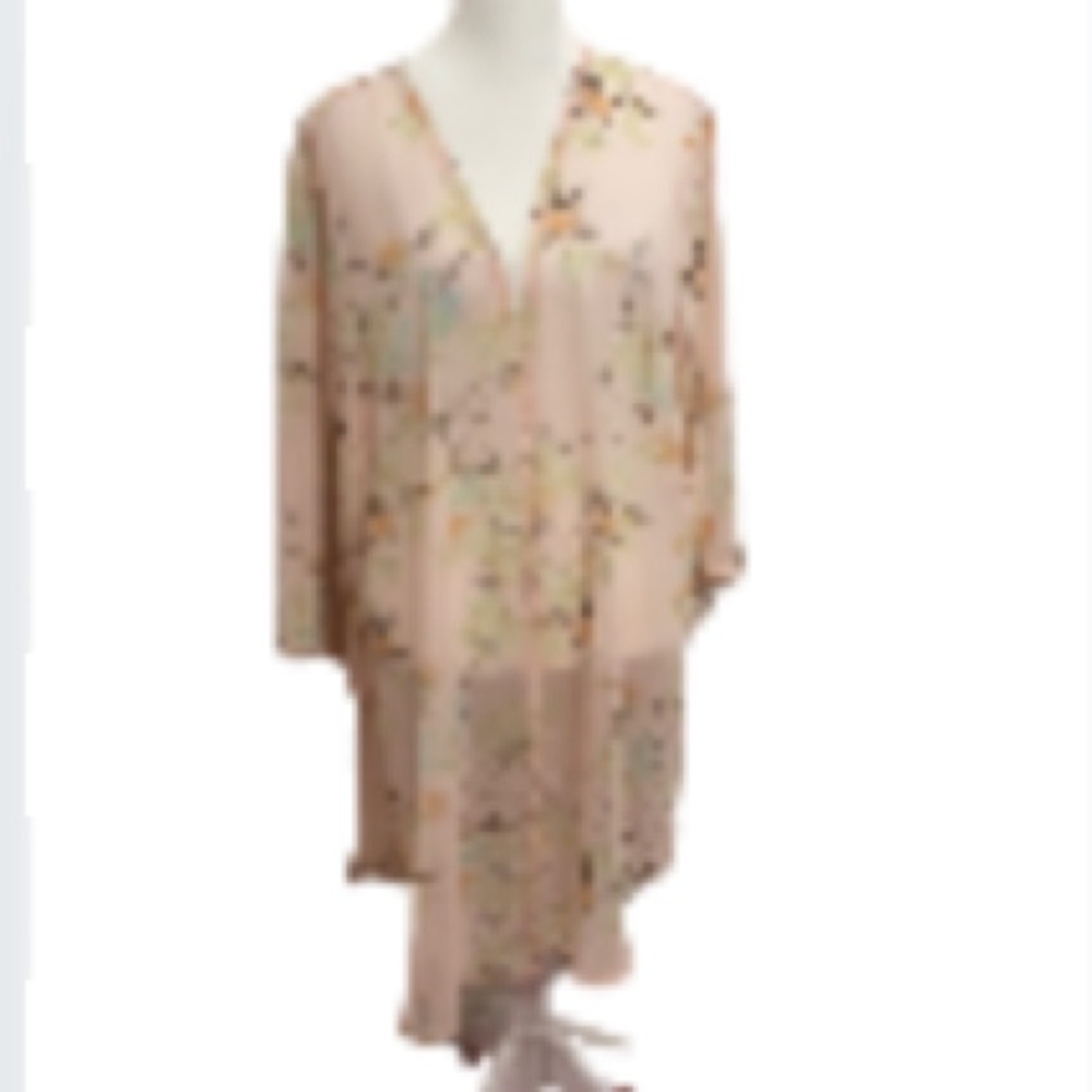NWT Finishing Touches Light Pink Floral Semi-sheer Open Front Kimono Size Small